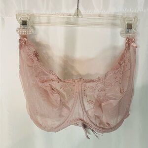 Delicate Dusty Pink Lace Underwire Bra with Floral Embroidery